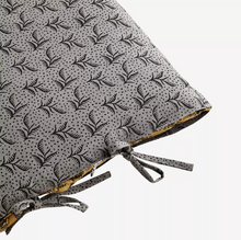 Load image into Gallery viewer, Madam Stoltz Printed Mattress Cover Grey and Black