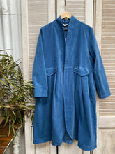 Load image into Gallery viewer, Frederic Cotton Velvet Coat (one size)
