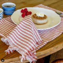 Load image into Gallery viewer, Gingham Table Linen