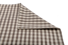 Load image into Gallery viewer, Gingham Table Linen