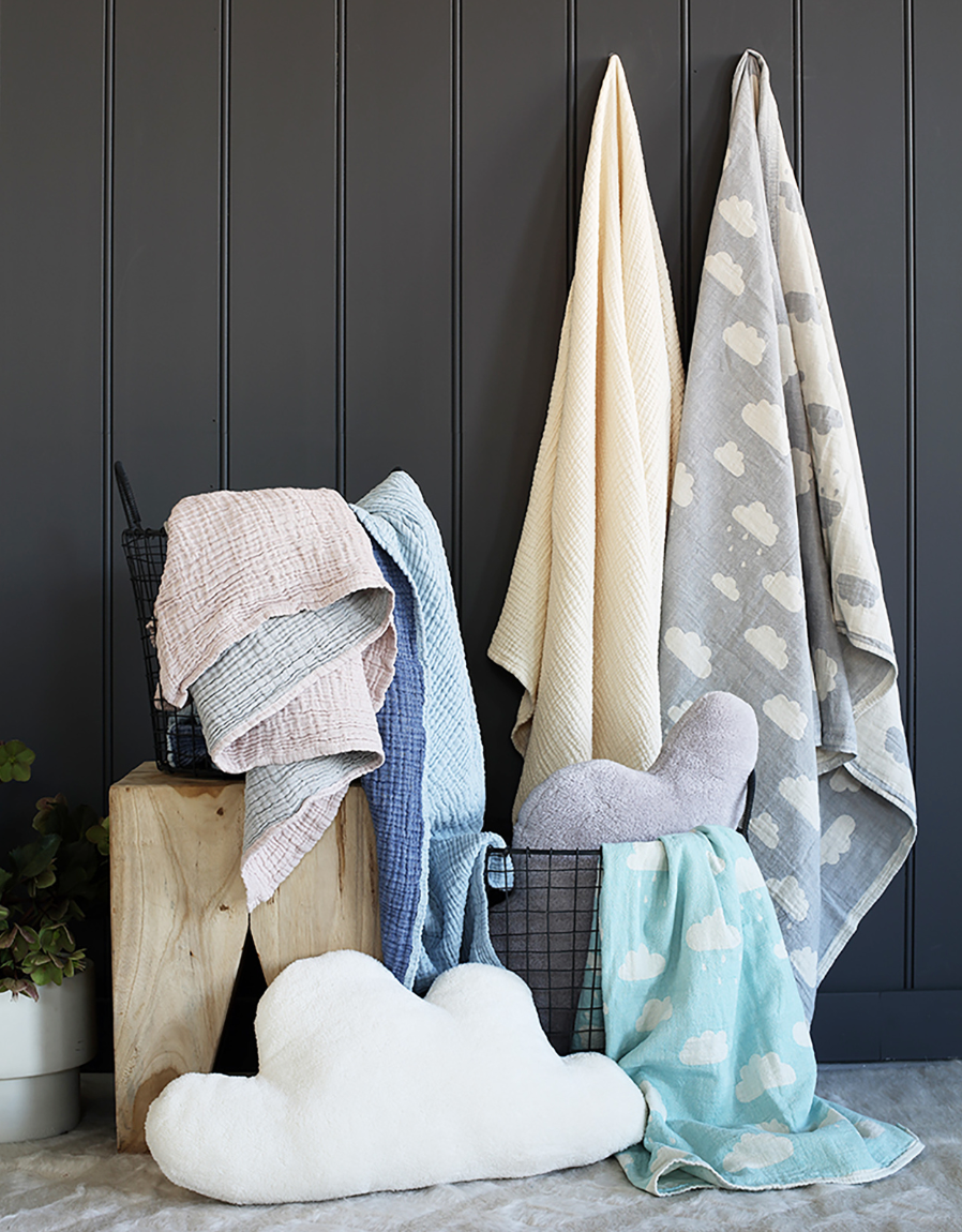 Enes Crinkle Baby Blanket