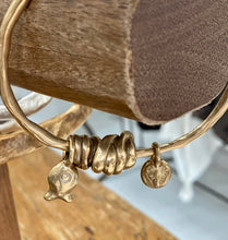Load image into Gallery viewer, Pesci Che Volano – Calamari Bracelet