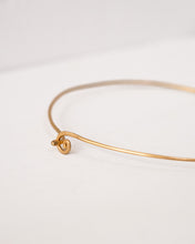 Load image into Gallery viewer, Pesci Che Volano- Custom Cuff Necklace