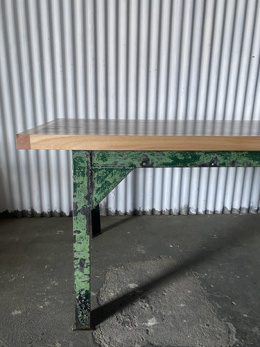 Spectacular Airport Assembly Bench Table