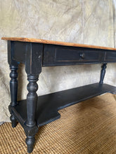 Load image into Gallery viewer, Elegant Console Table or Hall Table