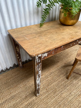 Load image into Gallery viewer, Rebecca&#39;s Favourite Rustic Table