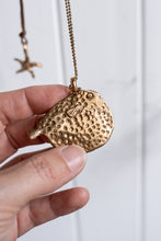 Load image into Gallery viewer, Pesci Che Volano- Paffuto Pendant