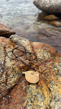 Load image into Gallery viewer, Pesci Che Volano- Paffuto Pendant