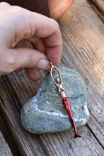 Load image into Gallery viewer, Pesci Che Volano- Sirena Pendant
