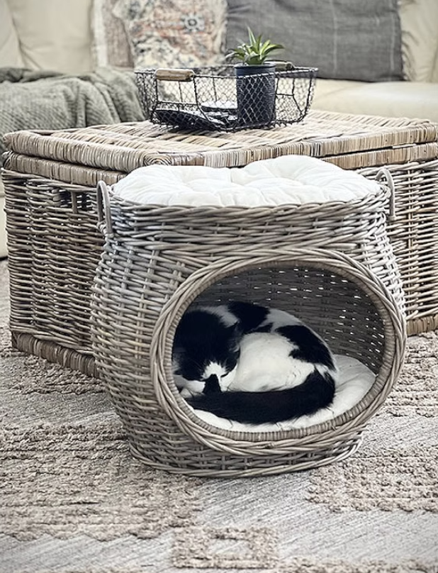 Rattan Oval Cat Bed