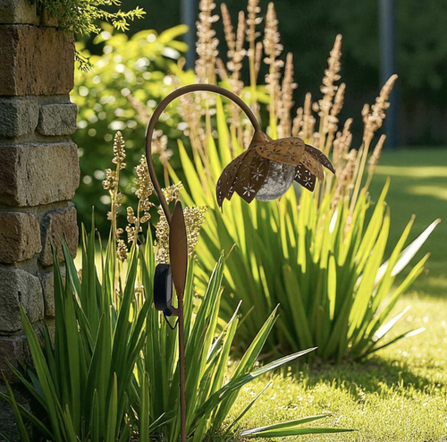 Single Rusty Flower Solar Light