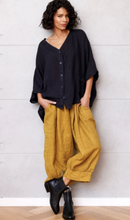 Load image into Gallery viewer, Montaigne Desi Linen Pants