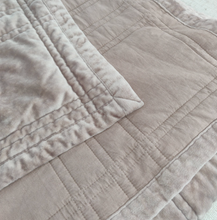 Load image into Gallery viewer, Velvet Quilted Bedcover 230x200cm