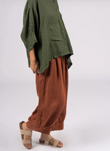Load image into Gallery viewer, Montaigne Desi Linen Pants
