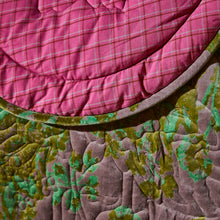 Load image into Gallery viewer, Valeria Scalloped Quilted Bedcover