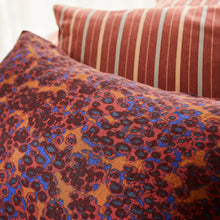 Load image into Gallery viewer, Sage x Clare Estera Linen Pillowcase Set