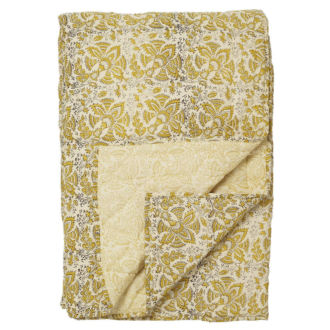Clovelly Golden Quilt