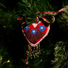 Load image into Gallery viewer, Maya Beaded Felt Heart Decoration