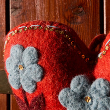Load image into Gallery viewer, Sadie Felt Heart Door Decoration