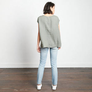 Slight Capped Sleeve Linen Top (One Size)