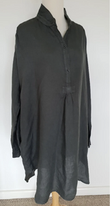 Montaigne Soft Linen Gathered Shirt (one size)