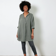 Load image into Gallery viewer, Montaigne Soft Linen Gathered Shirt (one size)