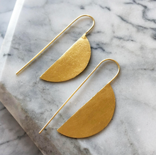 Load image into Gallery viewer, Folke Earrings